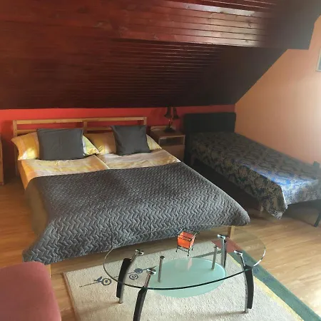 Anita Apartmanhaz Tatil Evi
